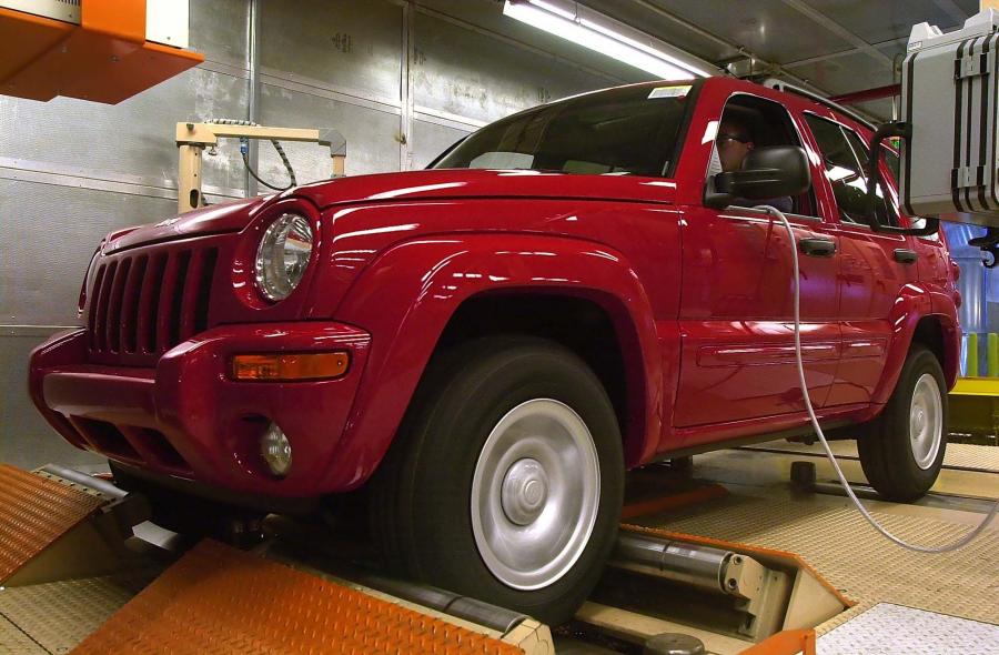 Jeep Liberty 2002 года  (фото 26 из 72)
